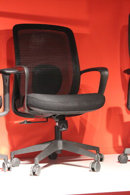 ราคาดี สีสามารถปรับแต่งได้ โรงงาน เก้าอี้หมุน มีล้อสีดํา สบาย Padding ความสูงปรับและทิศทาง เหมาะสําหรับโต๊ะทํางาน ออนไลน์