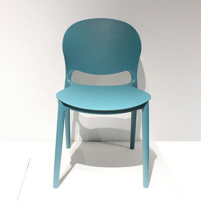 ราคาดี ขนาดของเก้าอี้ 45H 42W 40D cm เก้าอี้พลาสติกที่ทันสมัย เก้าอี้อาหารที่มีลักษณะที่ทันสมัยที่เรียบง่าย สะดวกสบายและรักษาง่าย ออนไลน์